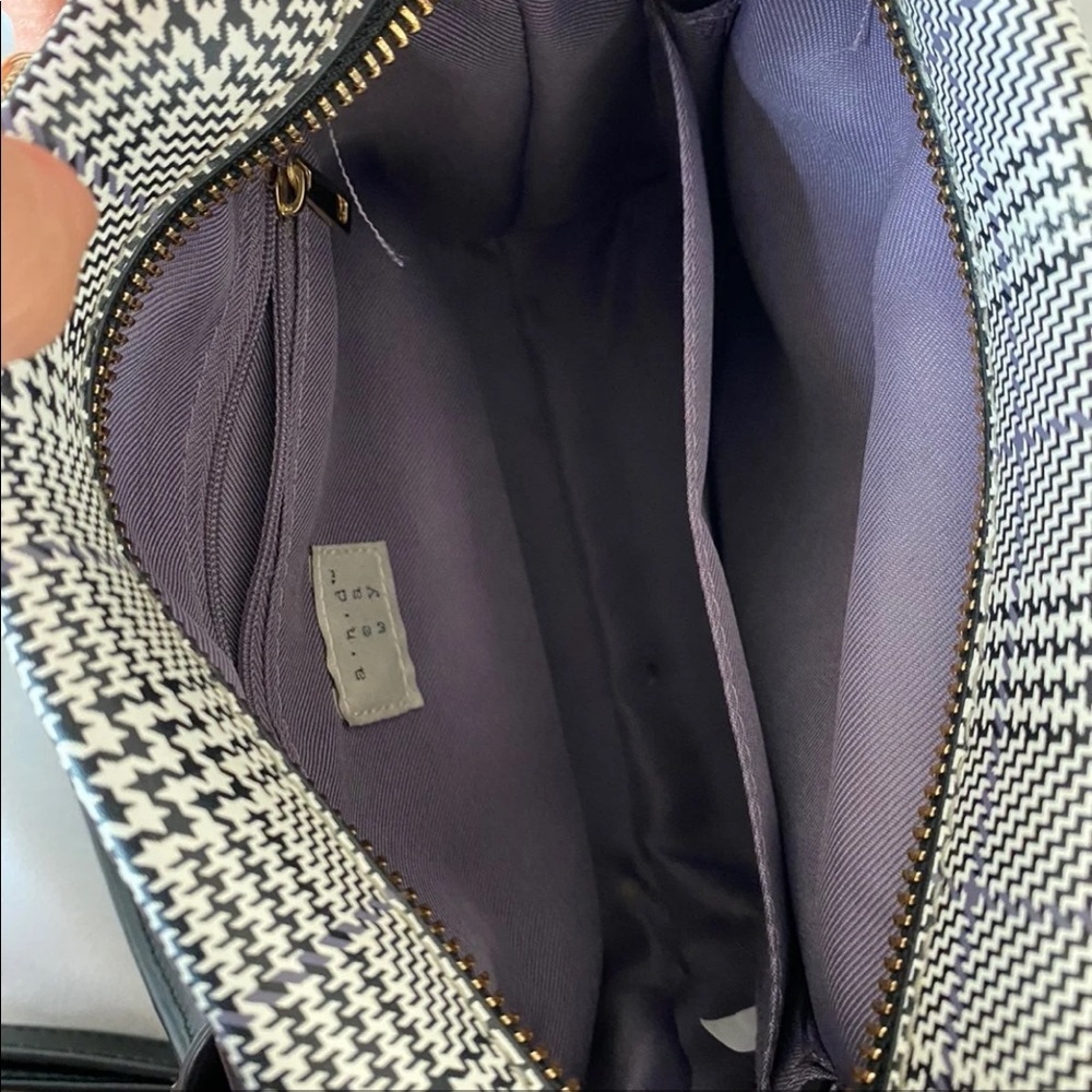 A New Day purse (crossbody) - Picture 3 of 9